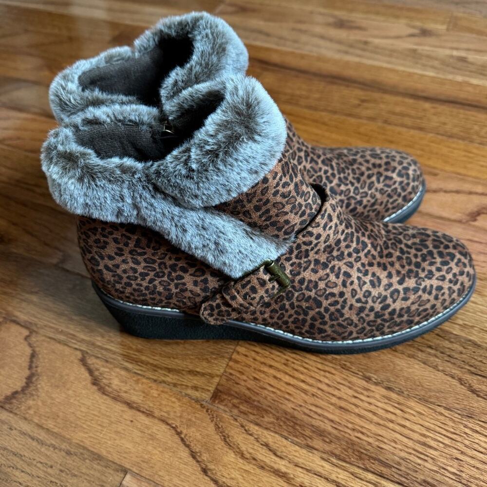 Boutique by Corkys Leopard Wedge Ankle Boots Fur Size 10 - Picture 3 of 10